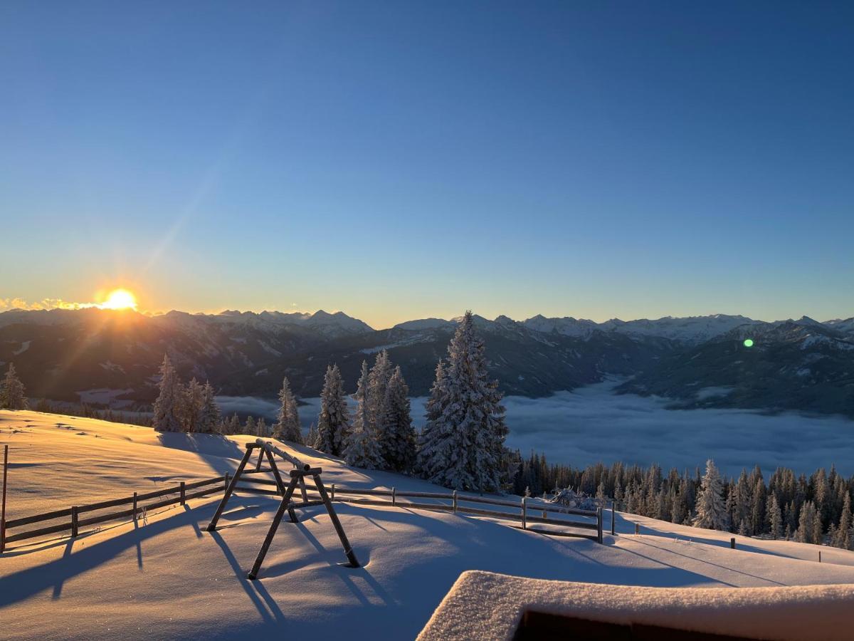 Radstaedter Huette Im Winter Nicht Mit Dem Auto Erreichbar Wunderschoene Alleinlage Schwemmberg Exterior foto